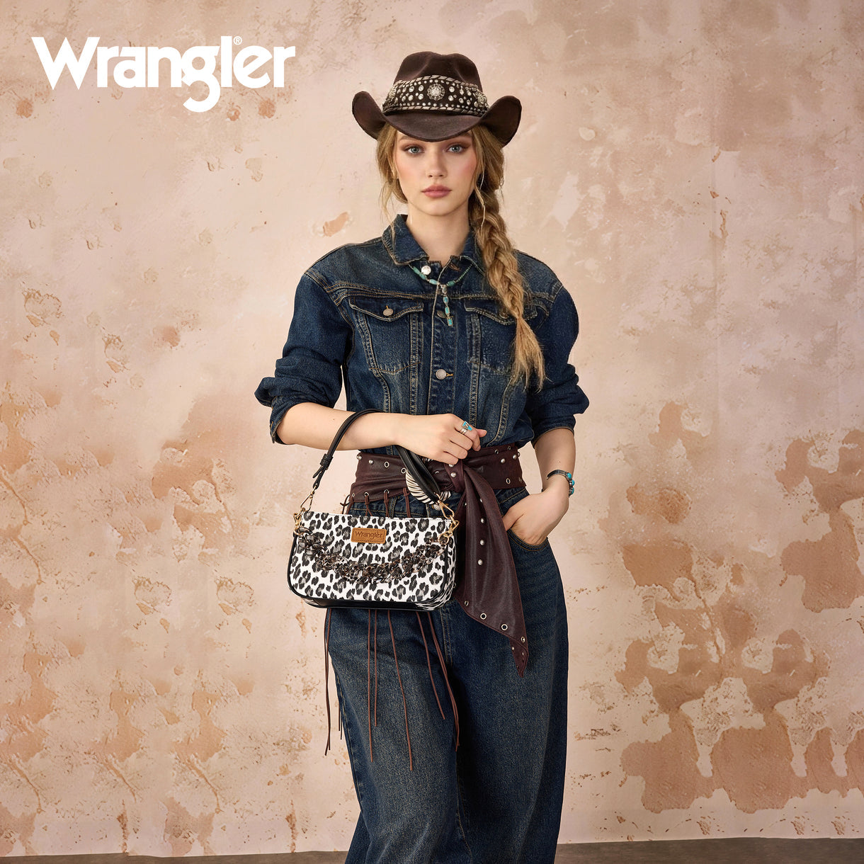 Wrangler Western Leopard Print Shoulder Bag with Chain Detail - Black